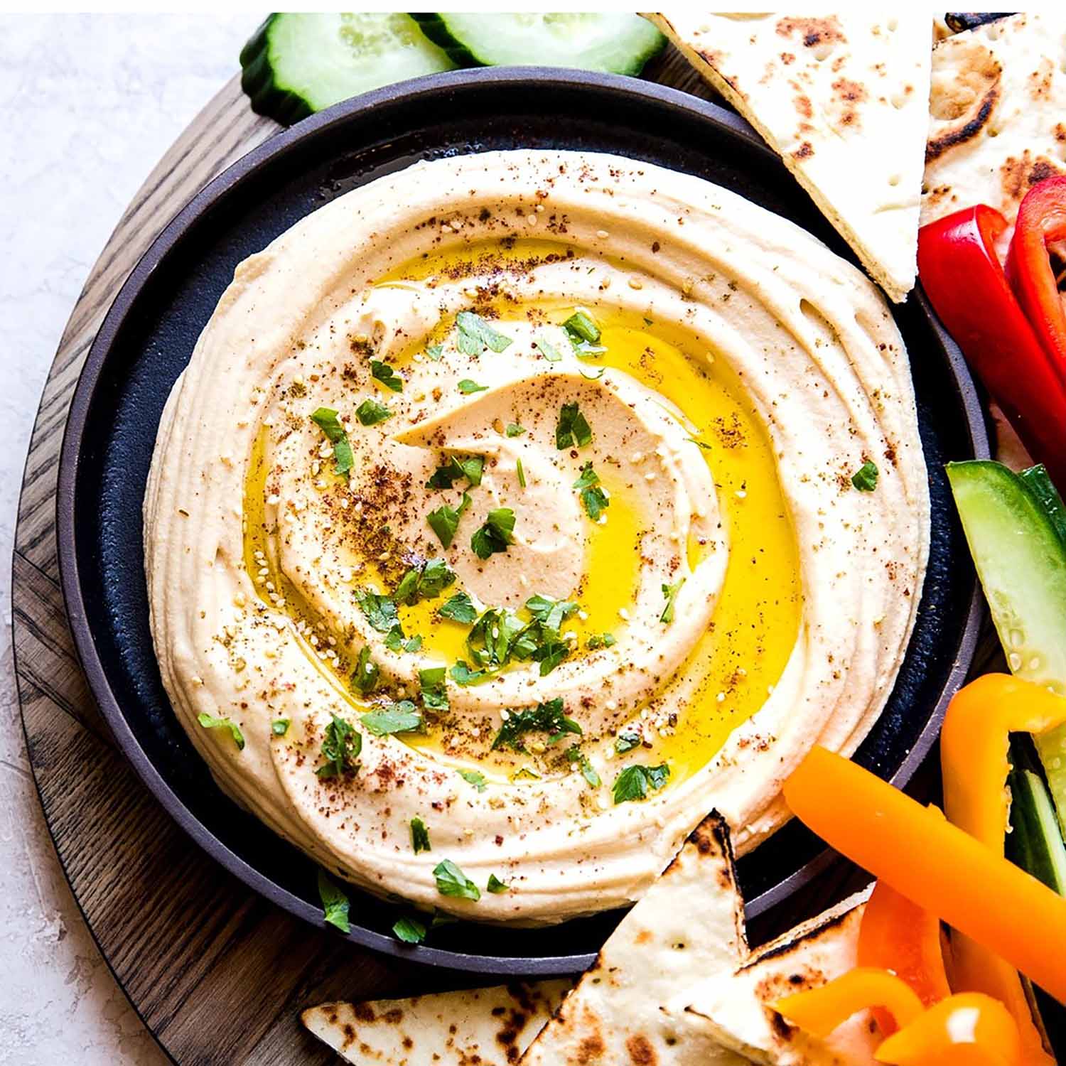 HUMMUS CLÁSICO: PURÉ VEGETARIANO DE GARBANZOS